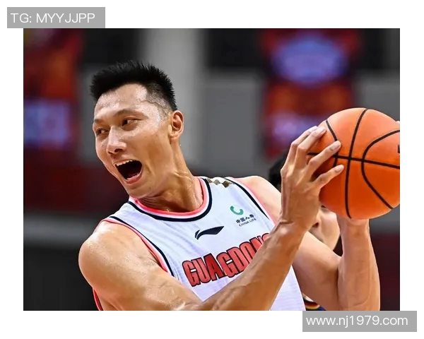 易建联：从篮球场的传奇到生活中的榜样，见证中国篮球的辉煌与挑战